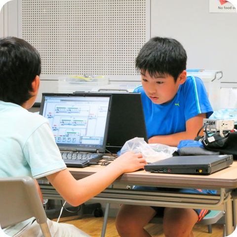 ロボット・サイエンスの考え抜くイメージ